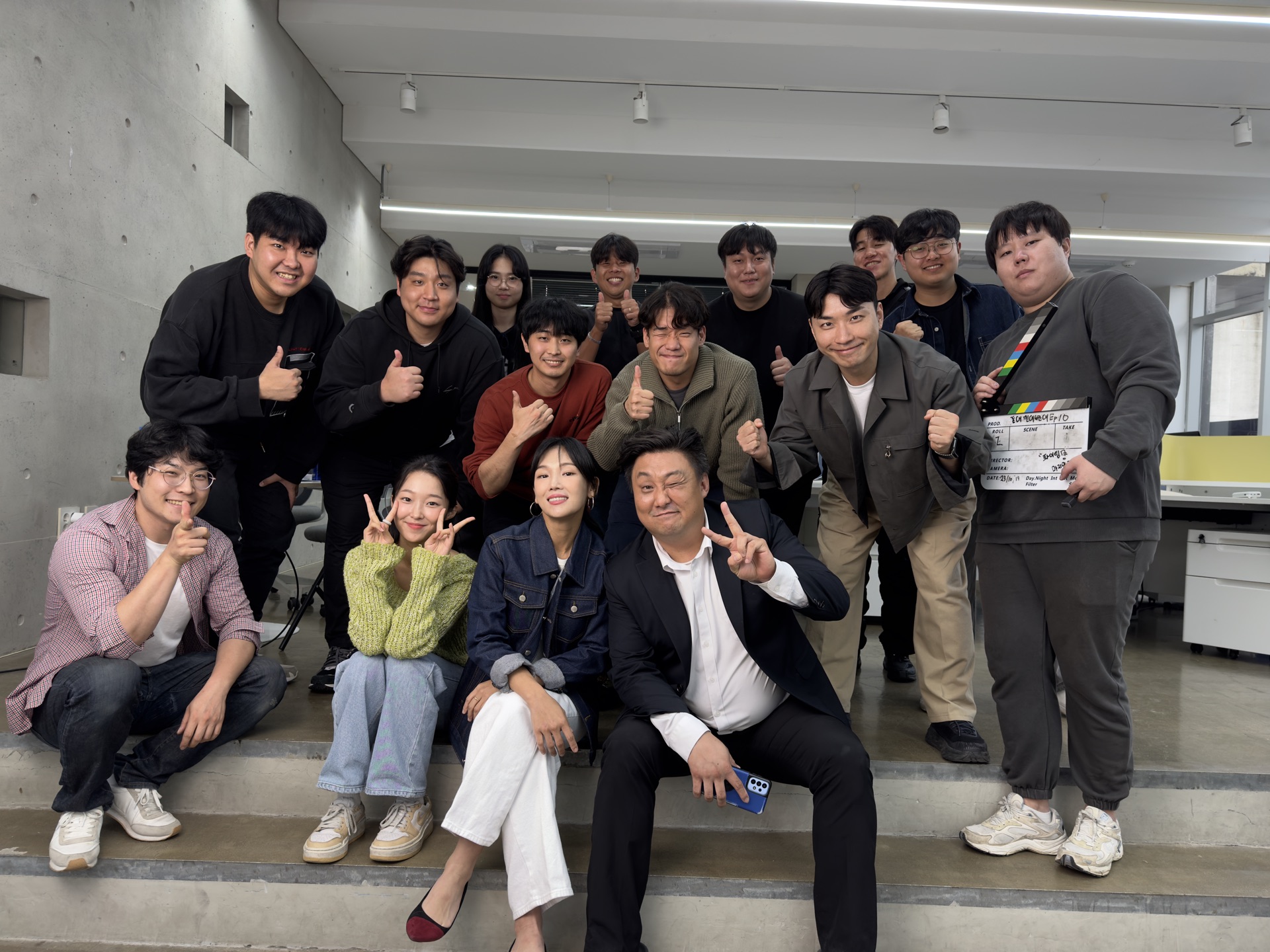 농협손해보험 촬영 현장 단체사진